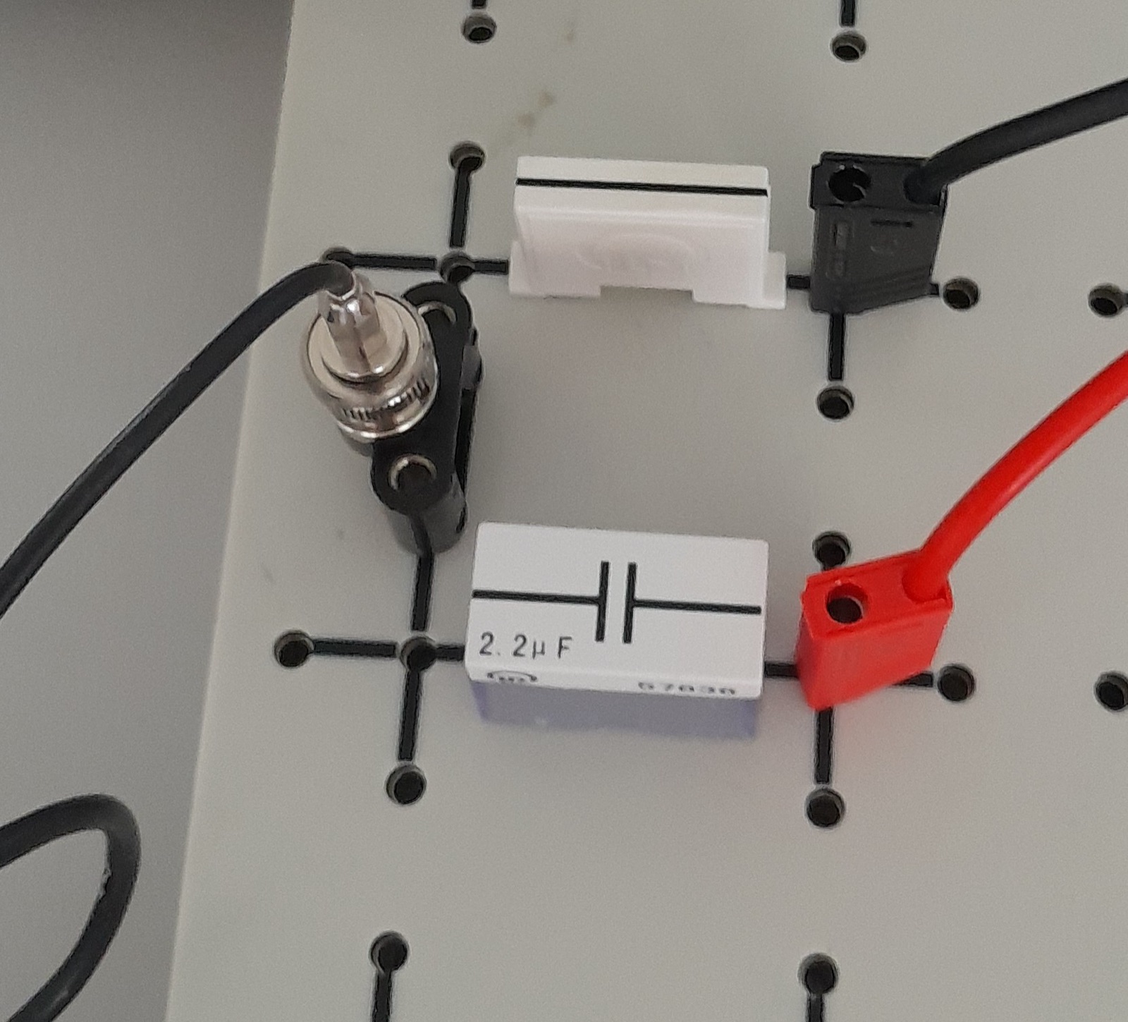 Hochpass mit 2,2 µF Kondensator